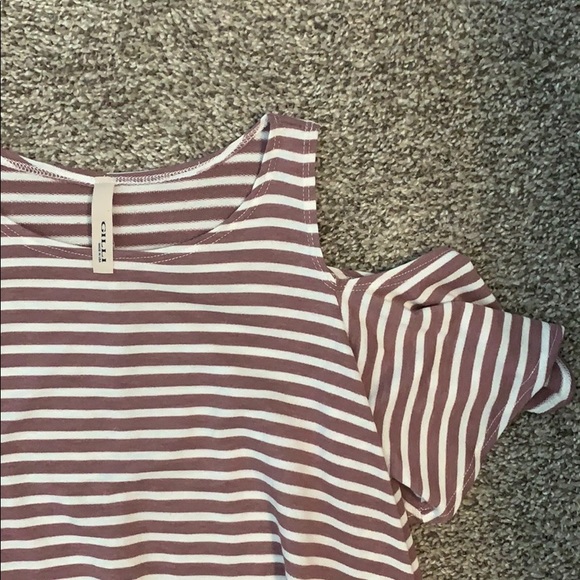 Striped Open Shoulder Top - Picture 2 of 2